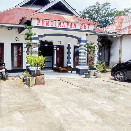 Reddoorz Syariah At Penginapan Eby Padang Ngoại thất bức ảnh