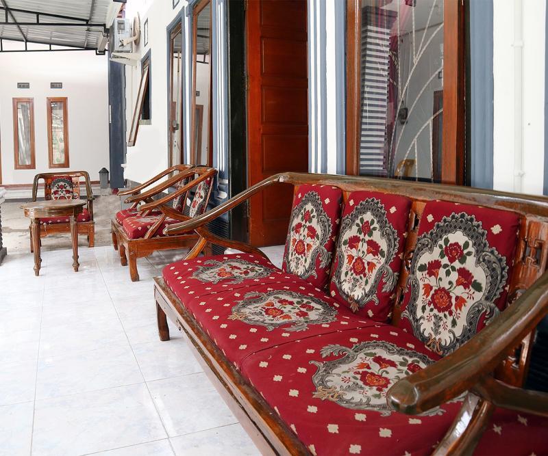 Reddoorz Syariah At Penginapan Eby Padang Ngoại thất bức ảnh